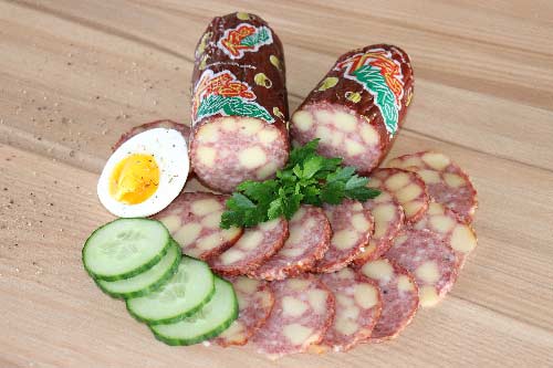 würzige Käsewurst vom Lamm